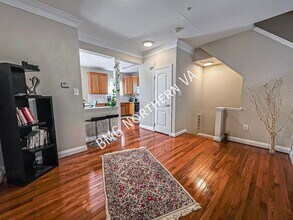 110 Cahill Dr in Alexandria, VA - Building Photo - Building Photo