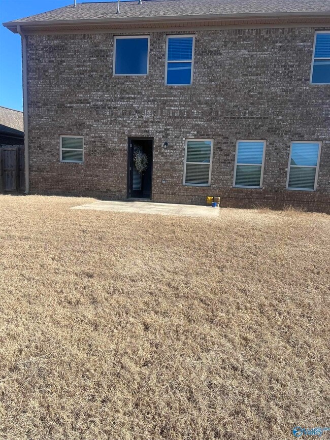 8223 NW Stone Mill Dr in Huntsville, AL - Building Photo - Building Photo