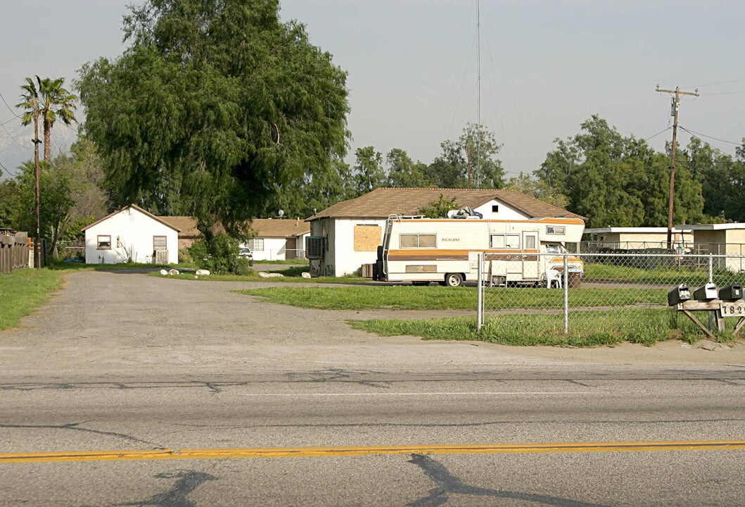 7829-7847 S Tippecanoe Ave in San Bernardino, CA - Building Photo