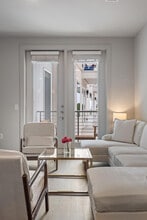 5820 1/2 Cameron Road-FL2-ID1303392P, Unit FL2-ID1303392P in Austin, TX - Building Photo - Building Photo