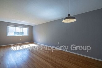 2507 S Big Bend Blvd in Maplewood, MO - Building Photo - Building Photo