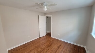 4644 N Sayre Ave, Unit 1 in Harwood Heights, IL - Building Photo - Building Photo