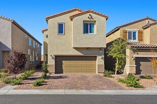 8957 Faxom St in Las Vegas, NV - Building Photo