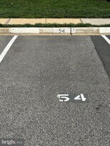 3945 Lyndhurst Dr in Fairfax, VA - Building Photo