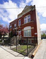 125 S Leavitt St in Chicago, IL - Building Photo