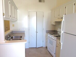 7033 Weatherwood Dr in Pensacola, FL - Building Photo - Building Photo