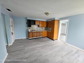 114 William St in Old Forge, PA - Building Photo - Building Photo