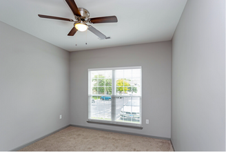 Turnberry Place Apartments in St. Peters, MO - Building Photo - Building Photo