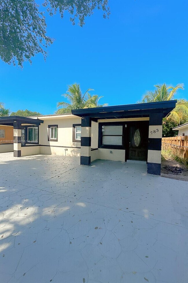 783 NW 96th St in Miami, FL - Building Photo - Building Photo