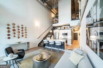 230 18th St NW, Unit 11217 in Atlanta, GA - Building Photo - Building Photo