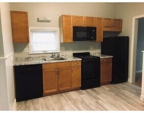 370 Bunker Hill St in Boston, MA - Building Photo - Building Photo