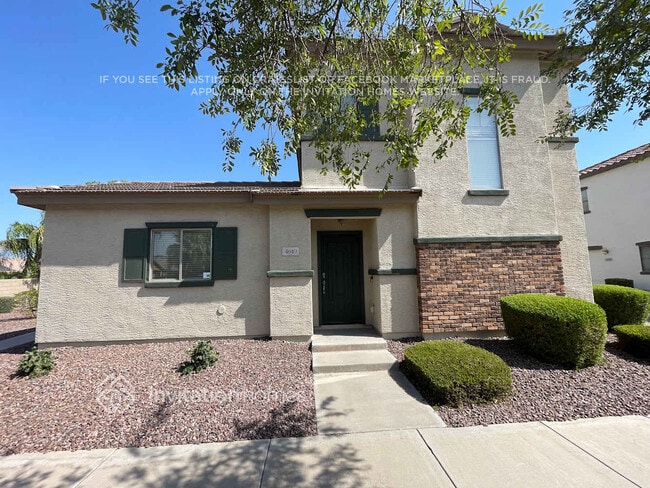 property at 4610 E Laurel Ct