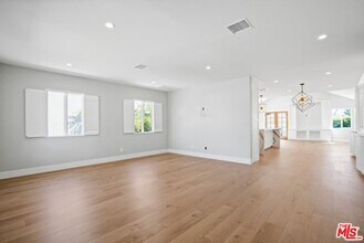 4456 Calhoun Ave in Los Angeles, CA - Building Photo - Building Photo