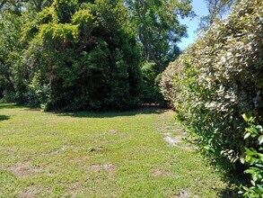 63 Douglas St, Unit 11 in Homosassa, FL - Building Photo - Building Photo