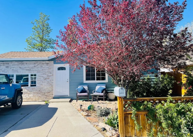 property at 2772 1/2 Lexington Ct