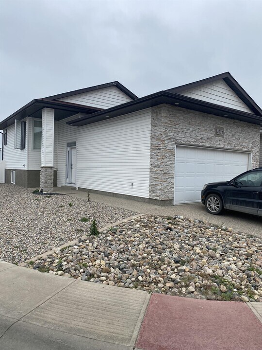 4772 Padwick Ave in Regina, SK - Building Photo