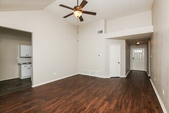 629 Ozark Ave in Burleson, TX - Building Photo - Building Photo