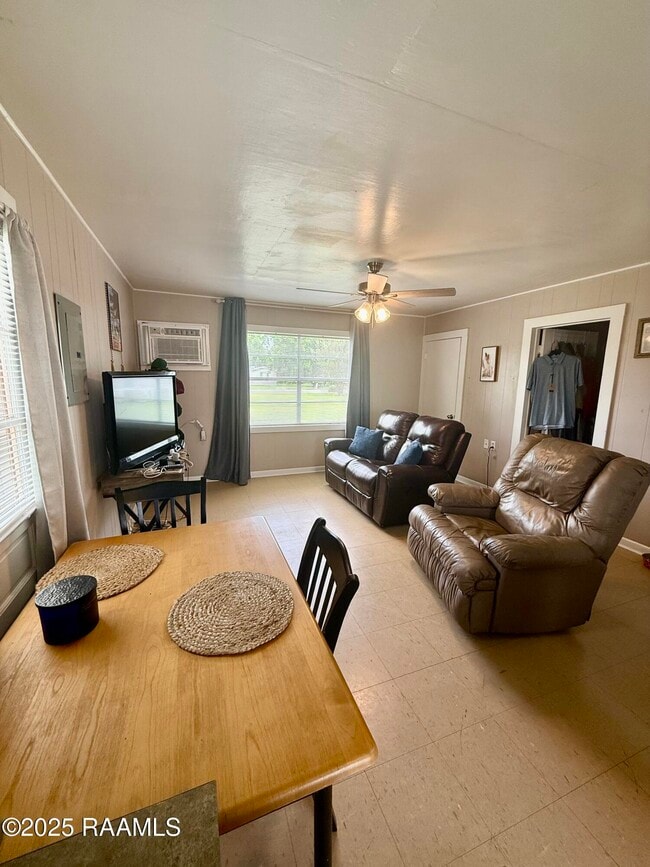 128 John St in Maurice, LA - Building Photo - Building Photo