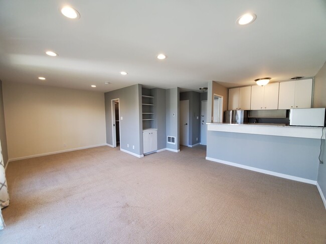 property at 930 Peninsula Ave