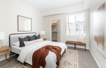 Mile 44 in Denver, CO - Foto de edificio - Building Photo