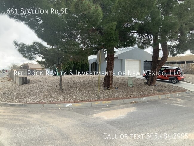 681 Stallion Rd SE in Rio Rancho, NM - Building Photo - Building Photo