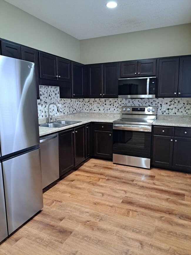 property at 411 Shady Pk Cv