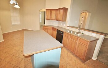 314 Cascade Dr in Red Oak, TX - Building Photo - Building Photo