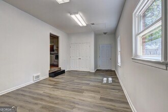 1061 Cone Rd in Forest Park, GA - Building Photo - Building Photo