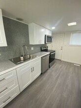 2242 Reclamation Ave-Unit -2244 in Klamath Falls, OR - Building Photo - Building Photo