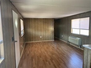 345 Merrimon Ave in Weaverville, NC - Building Photo - Building Photo