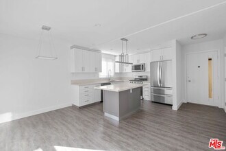 848 18th St in Santa Monica, CA - Building Photo - Building Photo