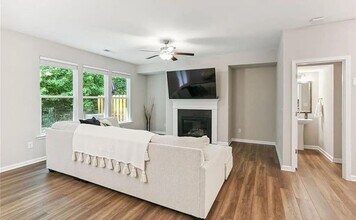 150 Duval Dr in Alpharetta, GA - Building Photo - Building Photo