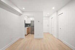 1600 Alexandre-DeSève in Montréal, QC - Building Photo