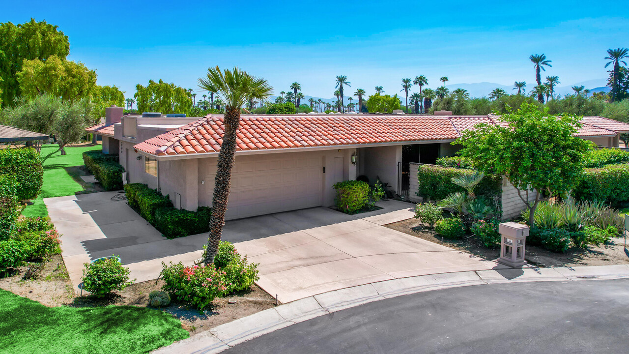 5 Fordham Ct in Rancho Mirage, CA - Foto de edificio