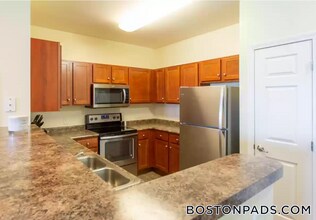 311 Lowell St in Andover, MA - Building Photo - Building Photo