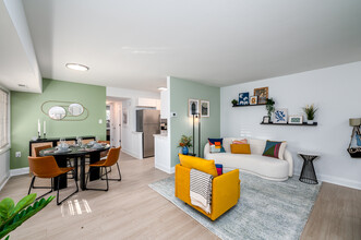 Halpine View in Rockville, MD - Building Photo - Interior Photo