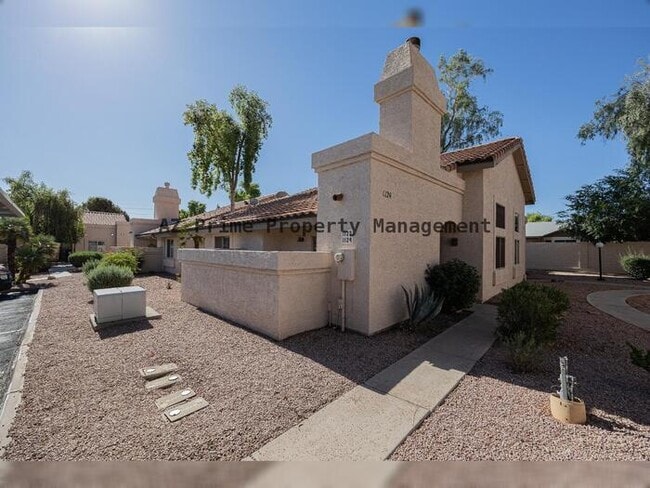 property at 2019 W Lemon Tree Pl