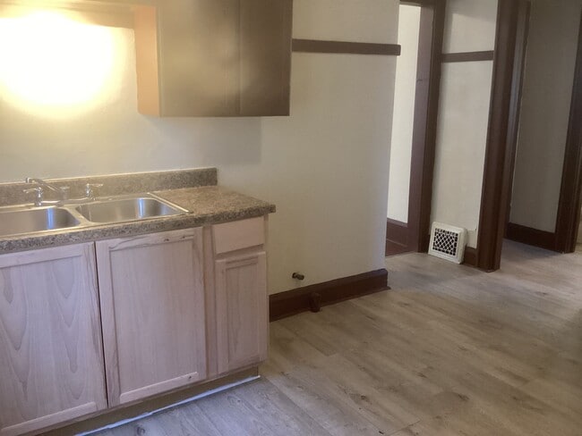 property at 3730-3732-3732 W Roberts St