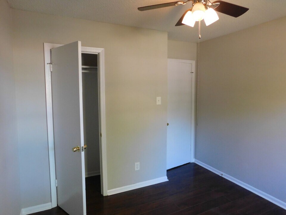 3135 Briarwood Dr in Horn Lake, MS - Building Photo