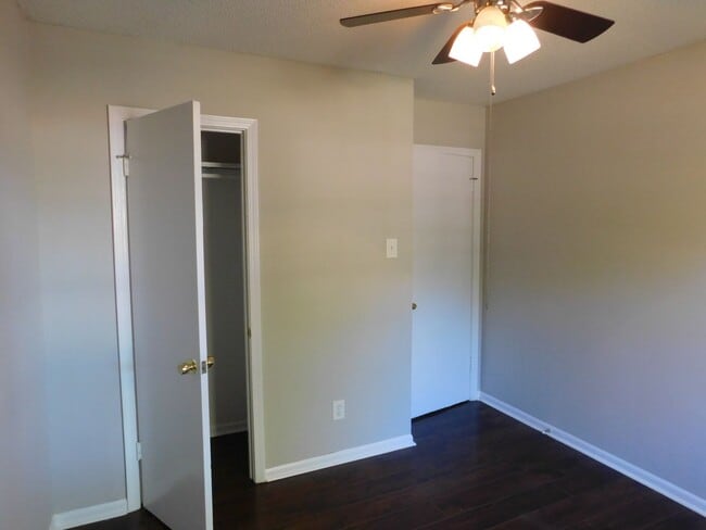 property at 3135 Briarwood Dr
