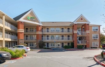 Furnished Studio-Sacramento - White Rock Rd. in Rancho Cordova, CA - Foto de edificio - Building Photo
