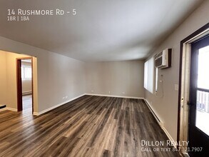 14 Rushmore Rd in Fox Lake, IL - Building Photo - Building Photo