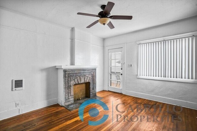 407 Juniper St in San Diego, CA - Building Photo - Building Photo