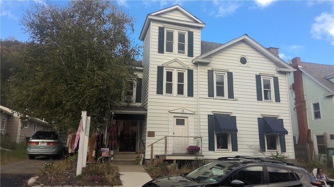 64 Shethar St in Hammondsport, NY - Building Photo - Building Photo