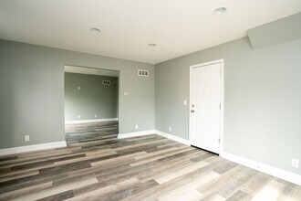 13 Mohawk Rd in Pontiac, MI - Building Photo - Building Photo