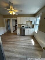 173 Warren St in Newton, MA - Building Photo