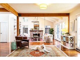 12807 Milbank St in Los Angeles, CA - Building Photo