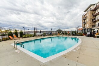 205 Lakeshore Dr in Canandaigua, NY - Building Photo - Building Photo