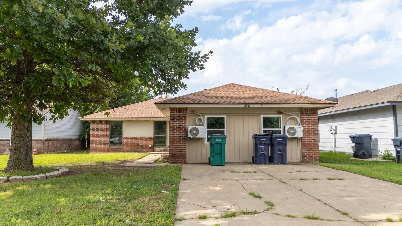 240 NW 120th St in Oklahoma City, OK - Foto de edificio