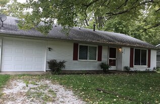 3312 York Dr in Champaign, IL - Building Photo